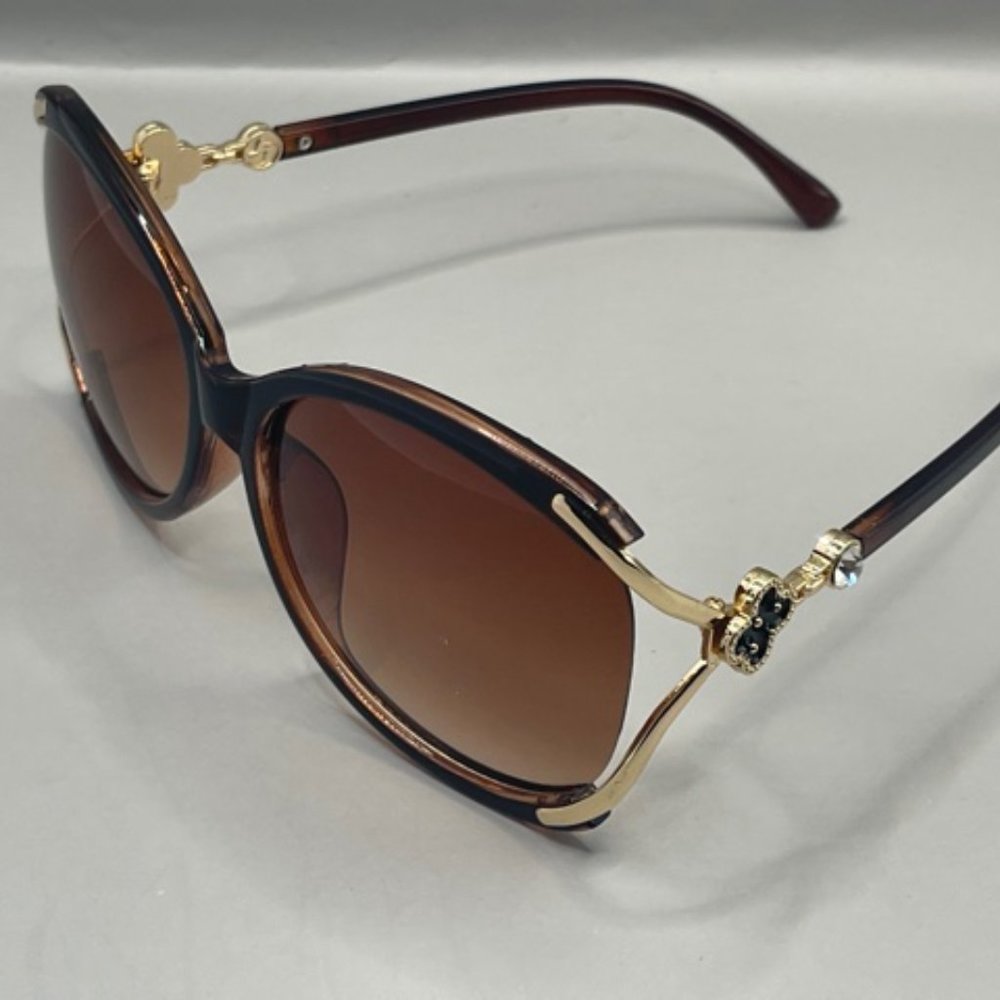 TWO New Women's Sunglass set - Picture 7 of 12